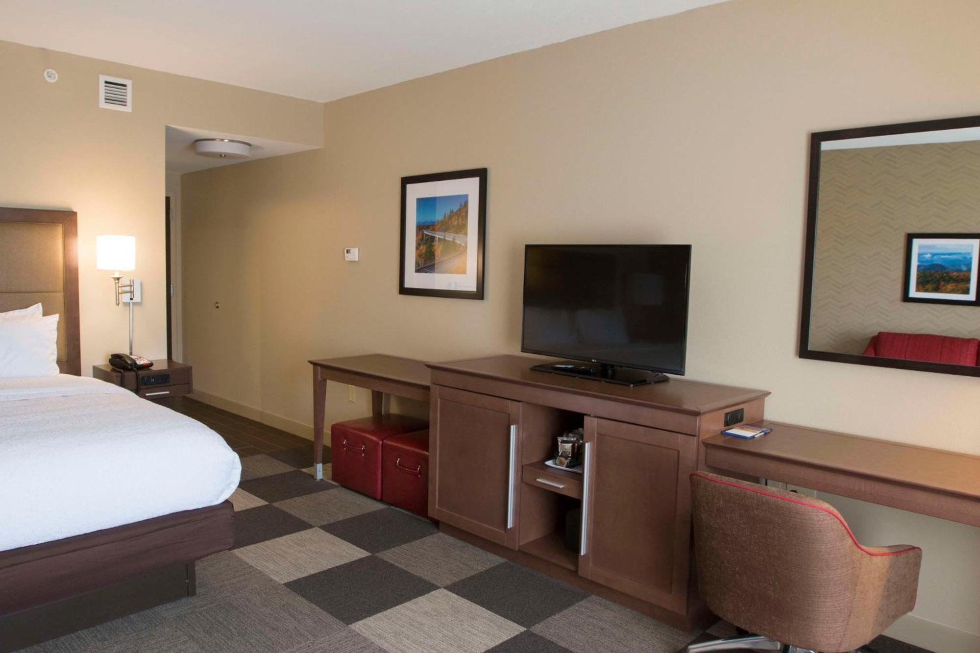 Hampton Inn & Suites Boone, Nc Exterior photo